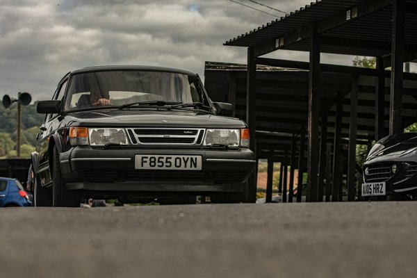 Les stars et leurs voitures vintages